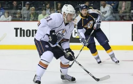 The former professional ice hockey player Mike Comrie played for NHL teams like Edmonton Oilers, Philadelphia Flyers, etc.